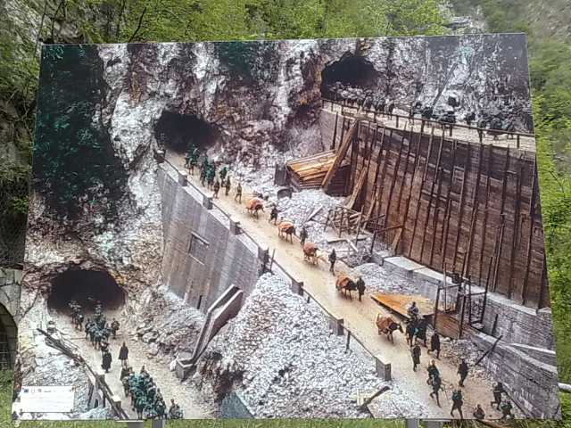 La strada dei 100 giorni in costruzione 