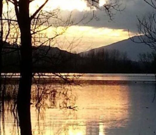 Concerto al tramonto tra i laghi: la Piccola Orchestra Veneta suona Vivaldi nelle Colline Unesco Concerto al tramonto tra i laghi