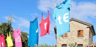 Fratta di Tarzo si trasforma in galleria a cielo aperto: torna “I Cortili dell’Arte” Cortili dell'arte 2025